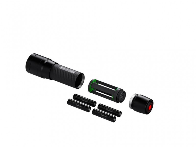 Torcia LED LENSER P7 Core - 450 lumen/300 metri